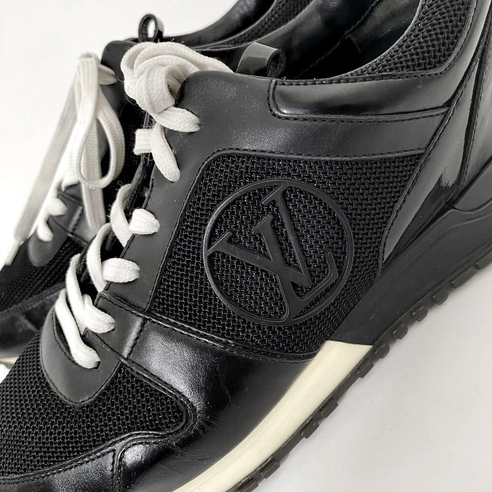 Vuitton sneakers - Run Away line - US7.5 - Picture 16 of 16